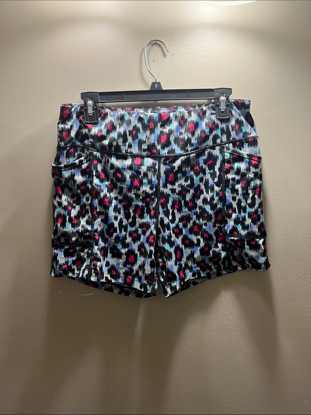 Pro Player High-Waist Shorts in Black with Pink & Blue Accents